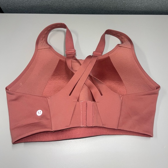 Lululemon AirSupport Bra
High Support  Bra Size 36DD - Picture 7 of 10